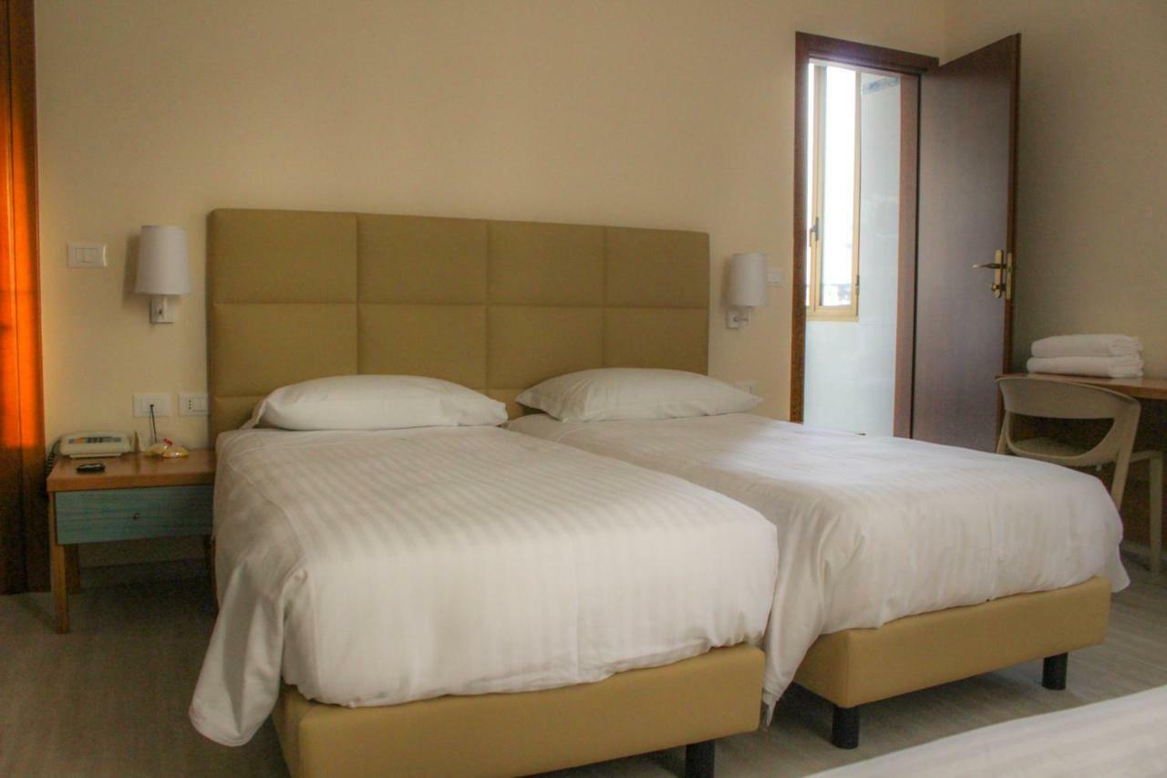 Hotel Villa Azzurra Bologna Ngoại thất bức ảnh
