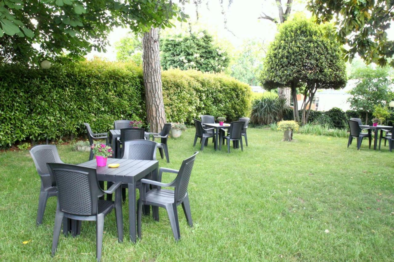 Hotel Villa Azzurra Bologna Ngoại thất bức ảnh